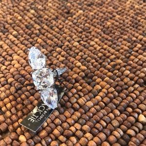 NEW Henri Bendel ring